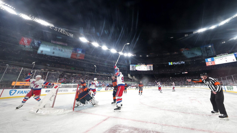 Ņujorkas "Rangers" vārtu guvuma mirklis. Foto: Al Bello/AFP/Scanpix