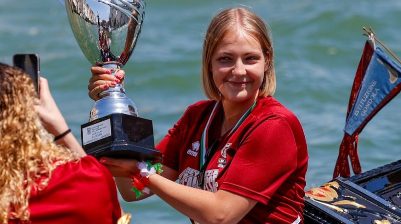 Laura Meldere "Reyer" čempionu braucienā 2024. gada maijā. Foto: Reyer