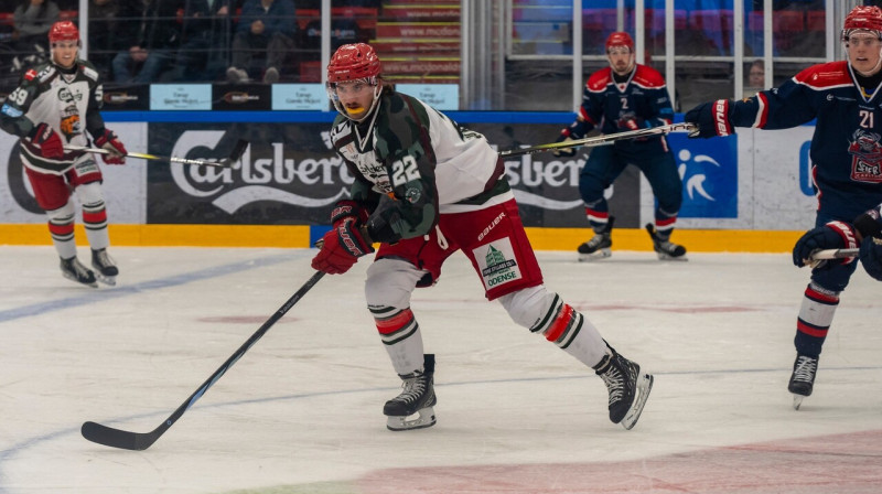 Filips Buncis spēlē pret Rungstedas "Seier Capital". Foto: Odense Bulldogs