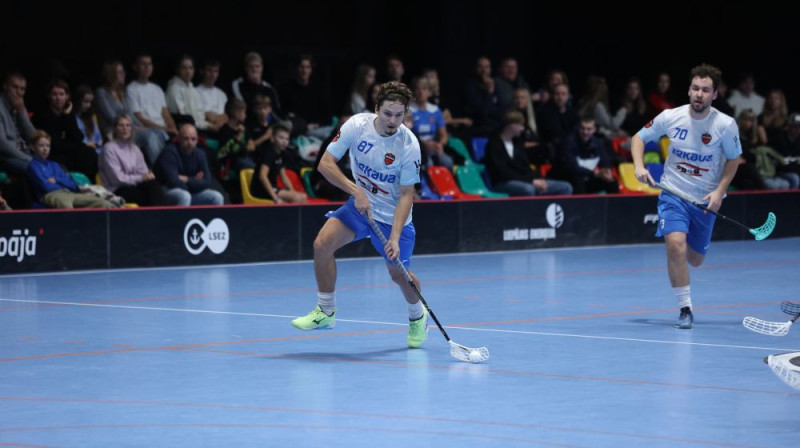 Kārlis Degins Liepājā izcēlās ar sešiem rezultativitātes punktiem, foto: Floorball.lv