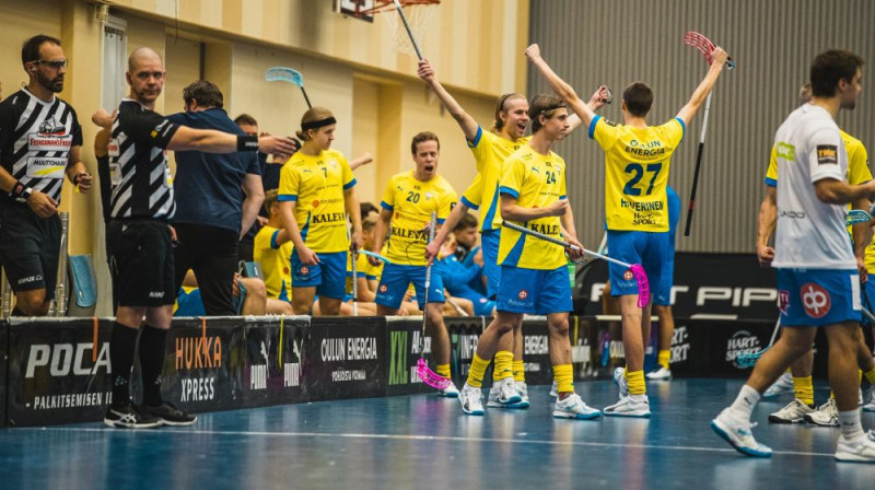 OLS komanda līksmo par retu uzvaru, foto: Ari Arola