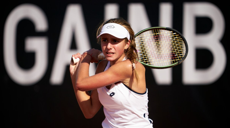 Adelina Lačinova. Foto: Manuel Queimadelos / itftennis.com