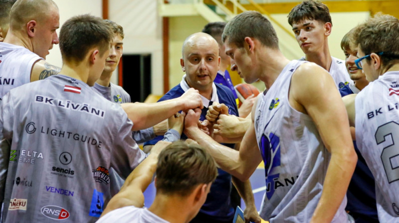 "Līvānu" galvenais treneris Edgars Cimars. Foto: Jānis Magdaļenoks