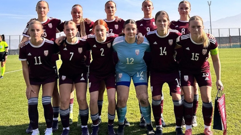Latvijas U17 izlases futbolistes Foto: LFF