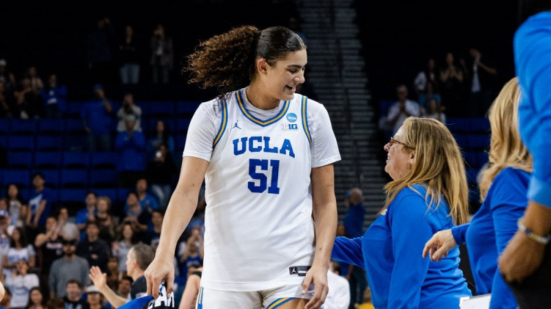 Lorena Betsa un Korija Klouza. Foto: UCLA