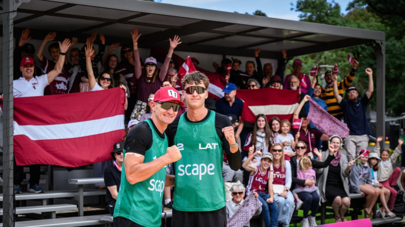 Mārtiņš Pļaviņš un Kristians Fokerots pasaules čempionātā. Foto: volleyballworld.com