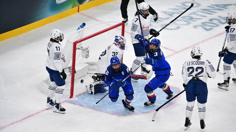 Mirklis pēc Itālijas valstsvienības hokejistes Keilas Tutīno vārtu guvuma cīņā pret Franciju. Foto: Papon Bernard/Imago Images/Scanpix