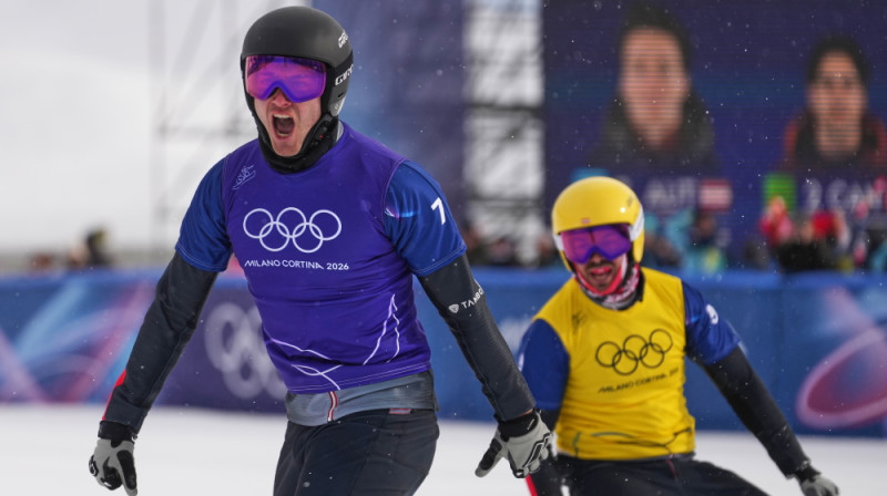 Čempions Alesandro Hēmerle un bronzas ieguvējs Džeikobs Dušeks. Foto: AP/Scanpix