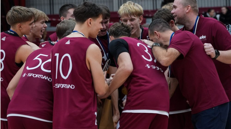 Latvijas U18 izlase Foto: LBS