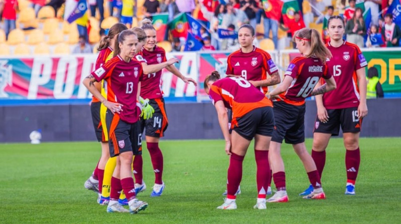 Latvijas sieviešu futbola izlases spēlētājas Foto: LFF