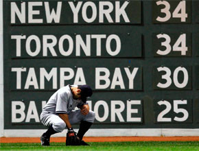 "Yankees" atkal zaudē "Red Sox"