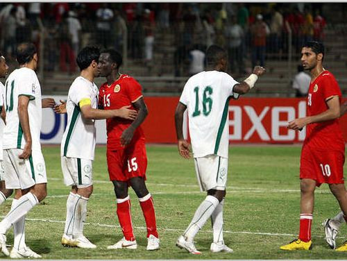 Bahreina un Saūda Arābija pirmajā spēlē uzvarētāju nenoskaidro