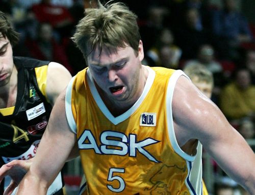 Grafs: "Notiek sarunas ar "Baronu""