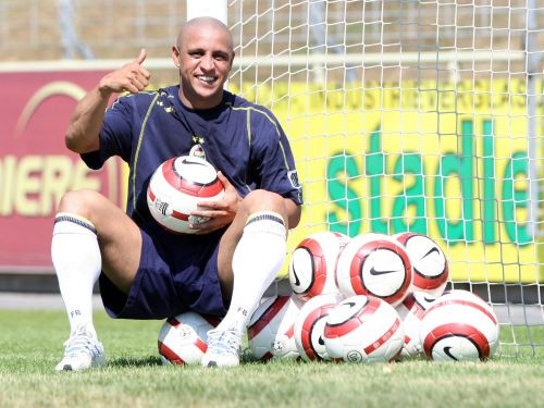 Roberto Karloss pievienosies Ronaldo ''Corinthians'' rindās