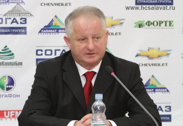 Krievu mediji: "Dinamo" nespēj vienoties ar Znaroku; piedāvās jaunu līgumu Šupleram