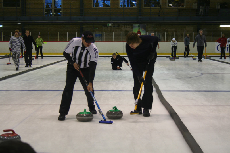 "Zemgales kausu 2010" kērlingā izcīna Krievijas komanda "Medved"