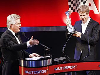 "Autosport Awards" gada sacīkšu braucējs Fetels, Kobajaši - labākais debitants
