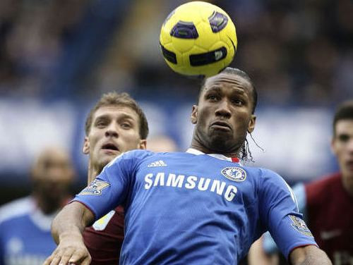 "Chelsea" un "Aston Villa" izspēlē trilleri - 3:3