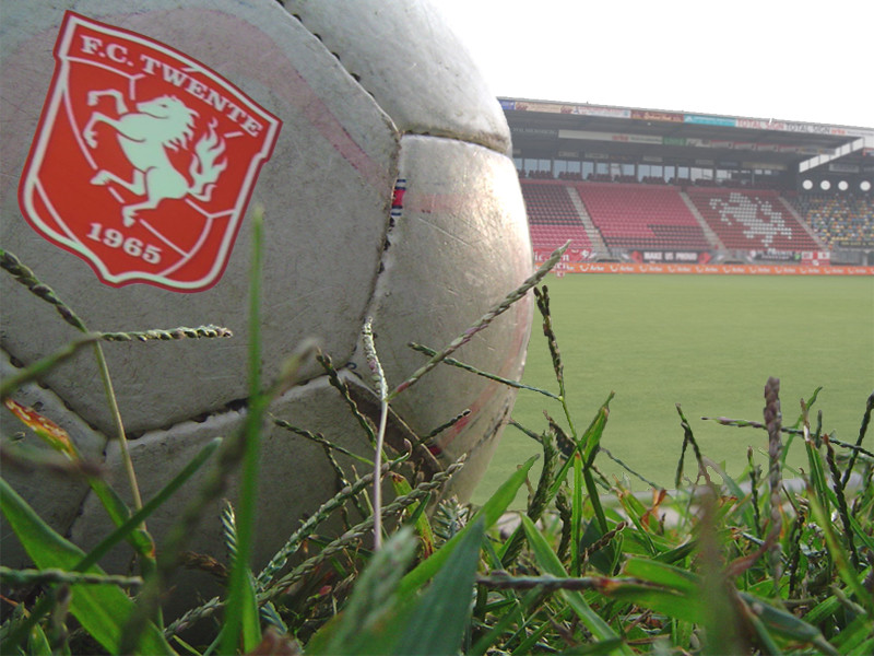 Remontdarbu laikā iebrucis "Twente" stadiona jumts