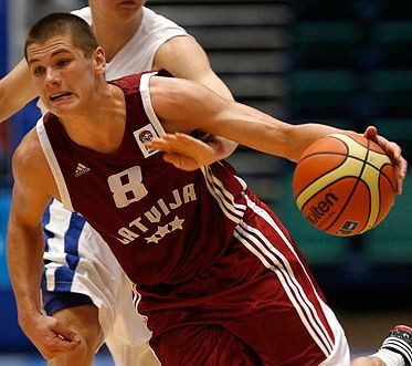 "Basketball Without Borders" nometnē divi Latvijas talanti