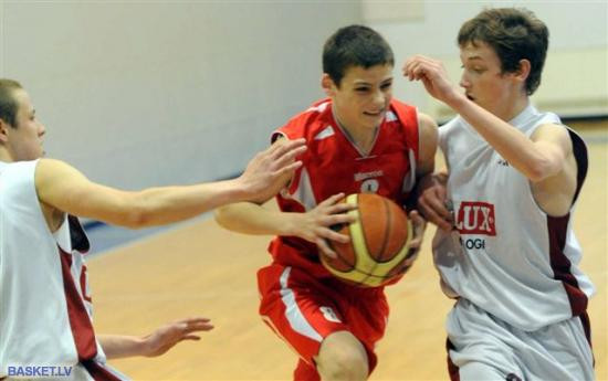 Starptautisks U13 puišu turnīrs Francijā