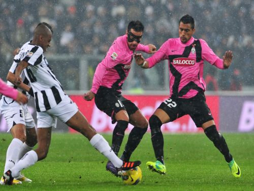 Līderu cīņā ''Juventus'' tiek galā ar ''Udinese''; Lečē pārtrūkst ''Inter'' uzvaru sērija