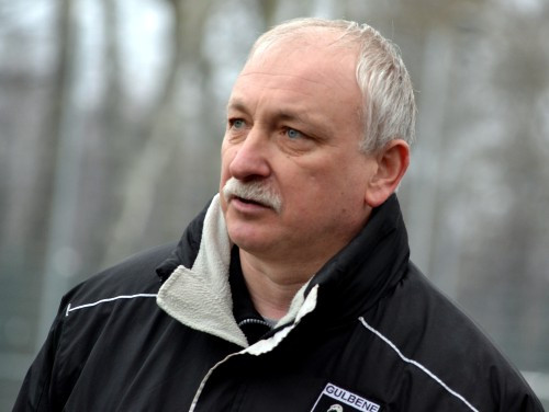 "Gulbenes" treneris Koņevs sašutis par savējo spēli aizsardzībā