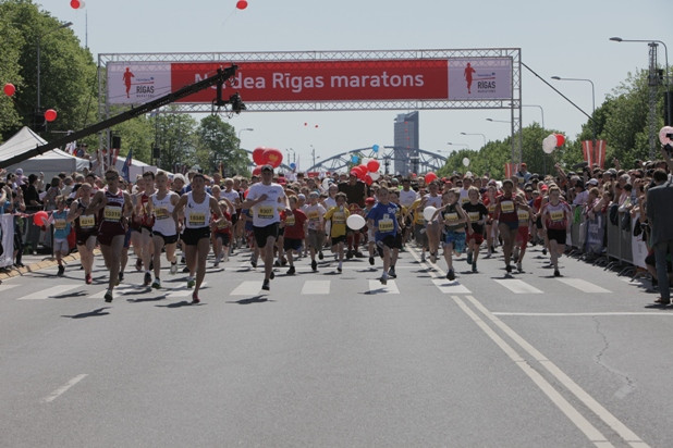 Rīgas skolēni gatavojas dalībai Nordea Rīgas maratonā