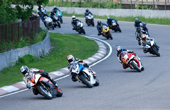 Noslēgušās Latvijas čempionāta ieskaites sacensības motošosejā