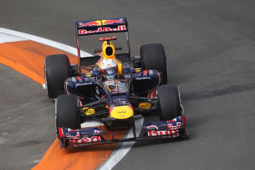 Maldonado un Fetels ātrākie Valensijas F1 treniņbraucienos