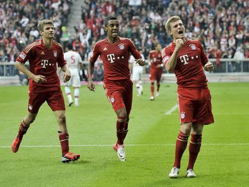 "Stuttgart" iekniebj, par ko saņem pamatīgu pērienu no "Bayern"