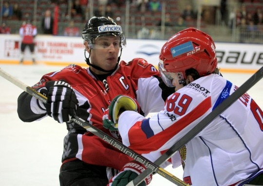 KHL spēles atsākas ar Pujaca "Avangard" uzvaru; Masaļskis paliek malā
