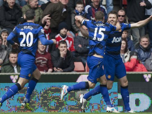 Van Pērsijs pārtrauc bezvārtu sēriju, "Manchester United" uzvar "Stoke"