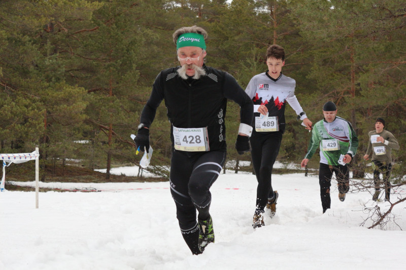 Latvijas kausa otrajā posmā orientēšanās sportā uzvar Baltacis un Rebane