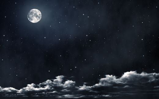 Pamācība, kā skaisti nofotografēt naksnīgās debesis un Mēnesi