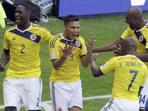 Kolumbija izmanto iespējas un čempionātu sāk ar uzvaru