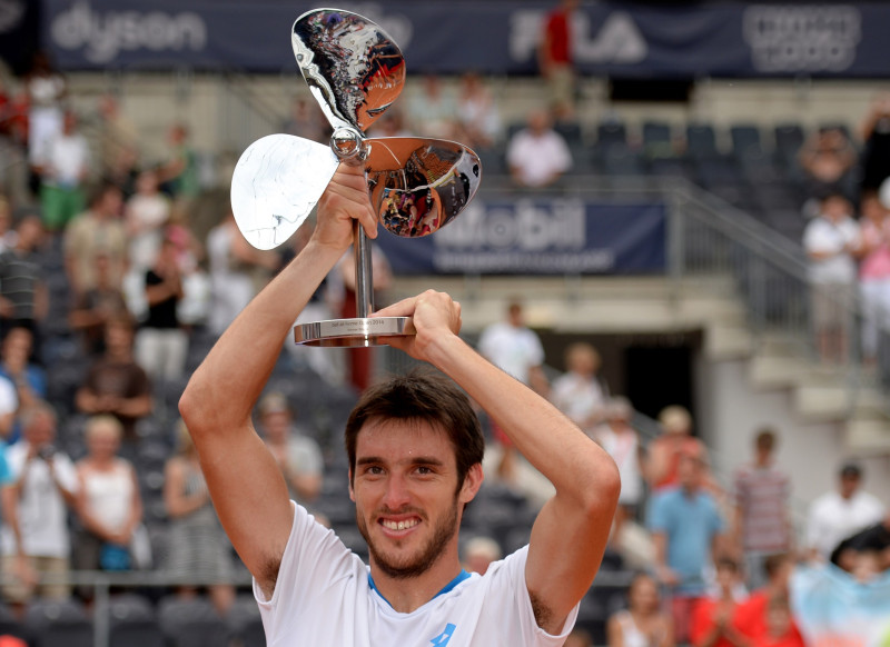 Maijers Hamburgā izcīna pirmo ATP titulu, Bogotā uzvar Tomiks