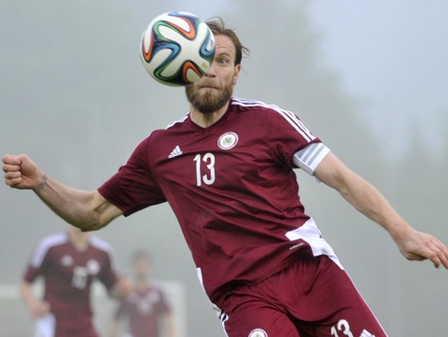 Latvija pēc divu gadu pauzes atgriežas FIFA ranga pirmajā simtniekā