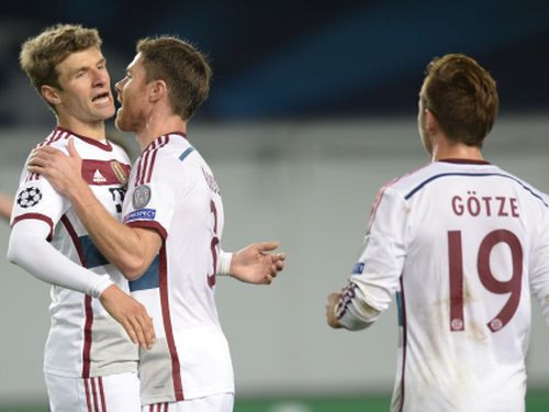 "Bayern" minimāla uzvara Maskavā, "Roma" izkaro punktu Mančestrā