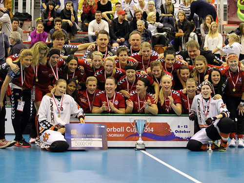 Kārkliņa, Garklāva un Biļinska iegūst EuroFloorball kausu