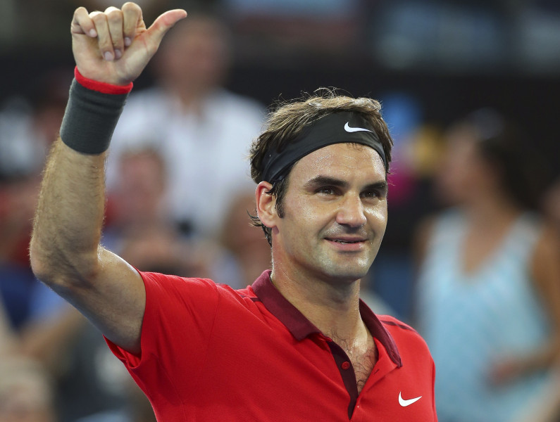 Federers atkal uzvar Dimitrovu un finālā tiksies ar Raoniču