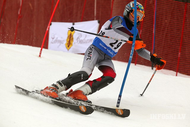 Latvijas kausa pirmā diena jauniešiem supergigantā un milzu slalomā