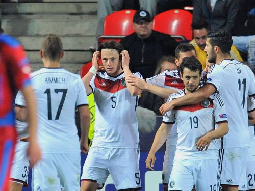 Vācijas U21 izlase iztur pret čehiem, pusfinālā iekļūst arī Dānija