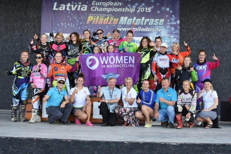 Sieviešu motokrosa treniņu nometne noslēdzas Stelpē