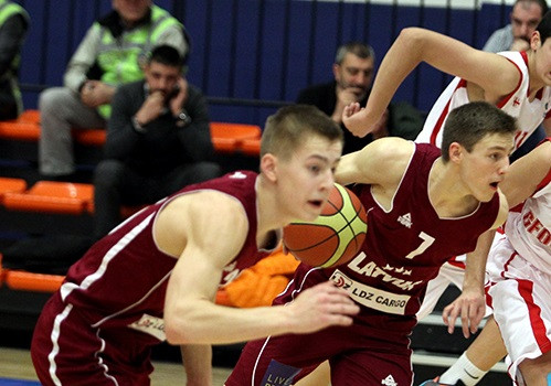 U16 basketbolisti ceturto ceturtdaļu uzvar ar +21 un pieveic igauņus