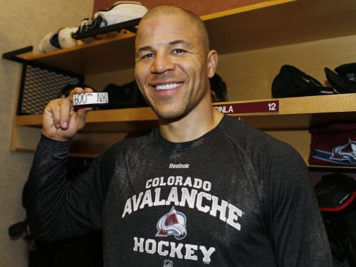 Iginla gūst 600. vārtus karjerā ''Avalanche'' uzvarā pār ''Kings''