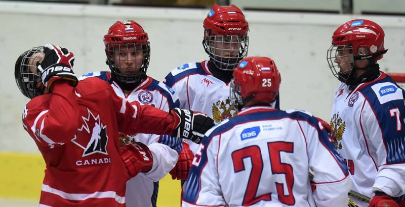 Krievijas U18 hokejisti uzvar Kanādas U18
