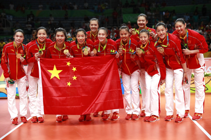 Sieviešu volejbolā Rio zeltu savāc Ķīna