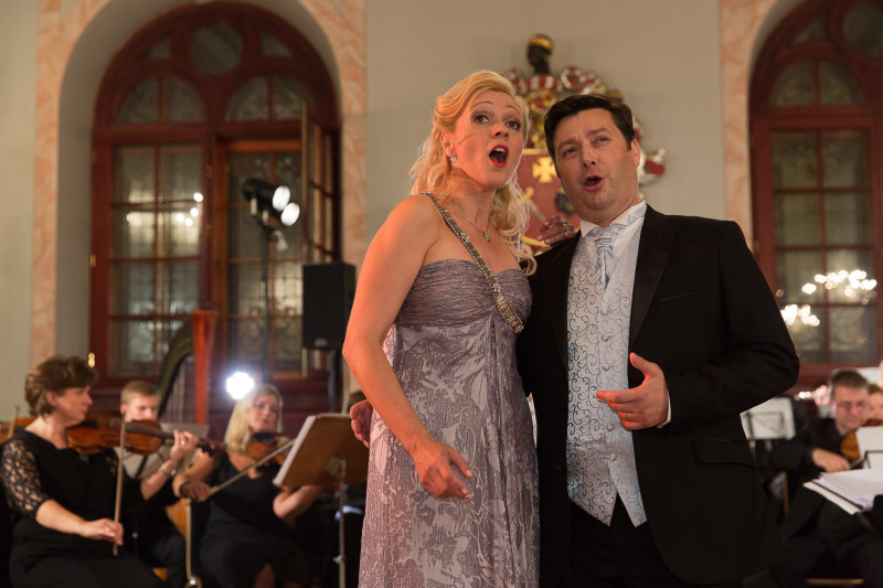 Latvijas Operetes fonds aicina uz dzirkstošiem Jaungada koncertiem „Nāc, ieklausies, draugs, kā Vīnē dzied!”