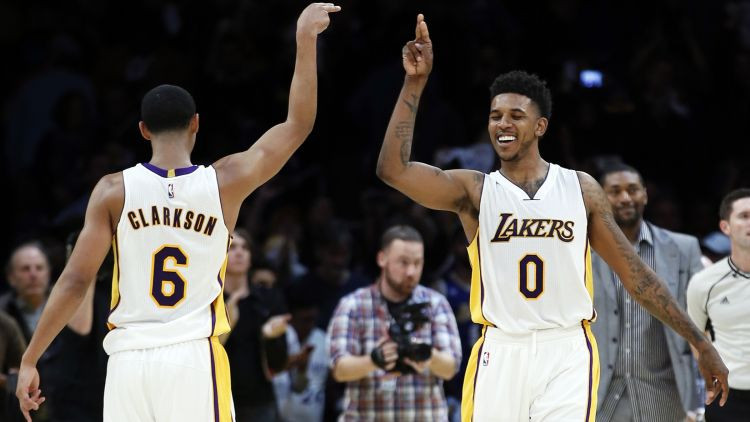 "Lakers" trešā uzvara pēc kārtas, Mudiejam 24 punkti 1. ceturtdaļā